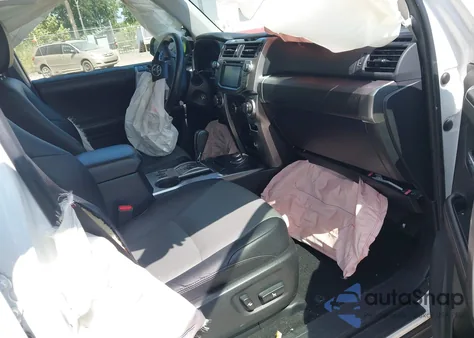 2016 Toyota 4Runner Sr5 Premium z USA, uszkodzony, nr VIN JTEBU5JR5G5392215